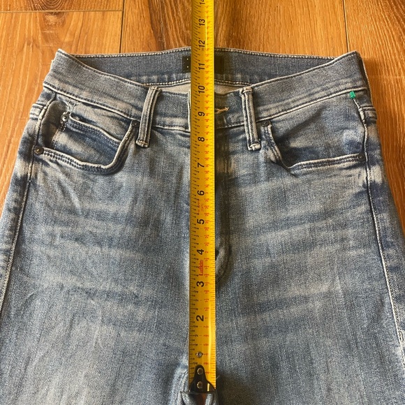 MOTHER - The Mid Rise Dazzler Ankle Fray - Picture 7 of 8